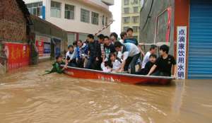 Ущерб Китая от наводнения превышает $1 млрд. Фото EPA с сайта &quot;Голос России&quot;