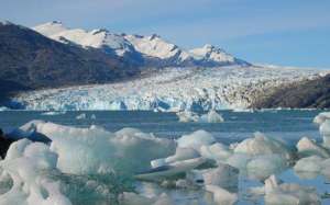 Ледник «Хорхе Монтт». Фото: http://tsn.ua