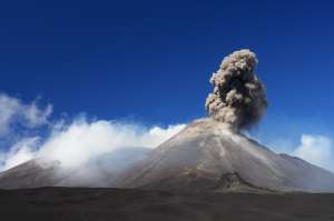 Вулкан Этна. Фото: http://www.planet-earth.ru