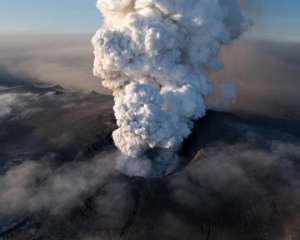 Извержение вулкана Тонгариро. Фото: http://podrobnosti.ua
