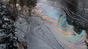 Разлив нефти. Фото: http://earth-chronicles.ru