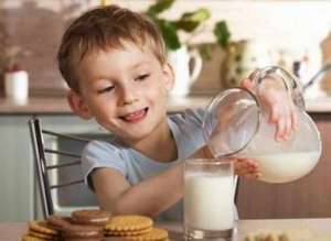 Чем полезно молоко детям? Фото: http://lady-gid.ru