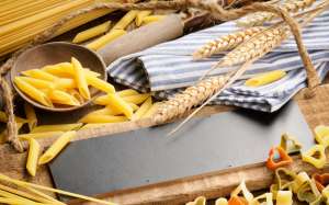 Макароны и пшеница. Фото: http://wallpaper.goodfon.ru