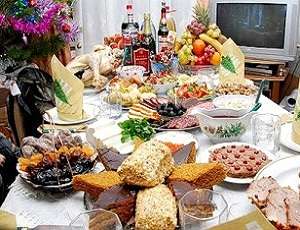 Украинцы выбросят на свалку продуктов почти на миллиард гривен во время новогодних праздников. Фото: &quot;Новый Регион&quot;