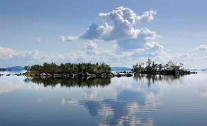 Островок на северном шведском озере Удьяуре (фото Karina Clemmensen).