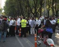 Землетрясение оставило столицу Мексики без электричества. Фото: rbc.ua