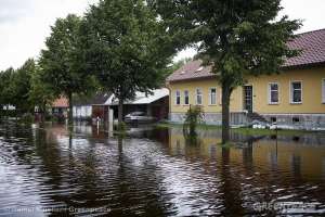 Последствия изменений климата: наводнение на реке Эльбе, июнь 2013 года © Daniel Mueller / Greenpeace