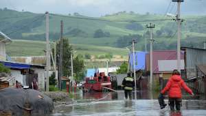 Путин: Пострадавшим от паводка на Алтае выделят допсредства