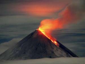 Вулканы Камчатки. Фото: http://what2c.ru