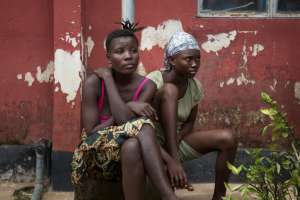 Женщины в Сьерра-Леоне, переболевшие Эболой, фото ЮНИСЕФ