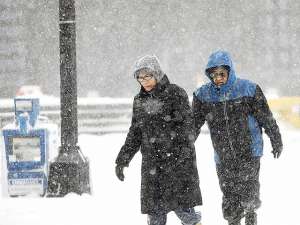 Число жителей восточных районов США, погибших в результате последствий снежной бури, возросло до 28 человек. Фото: Global Look Press