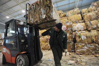 Для переработки мусора нужны мощности и технологии, которых сегодня практически нет. Фото: Павел Лисицын/РИА Новости