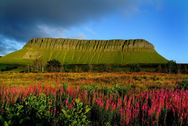Фотофакт: Бен-Балбен - удивительно живописная гора в Ирландии